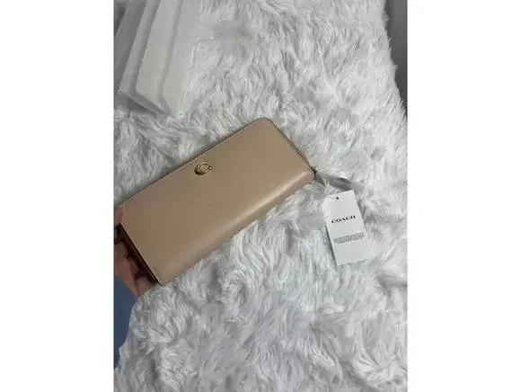 Coach Zip-Around Wallet in Nude Leather - Picture 4 of 6